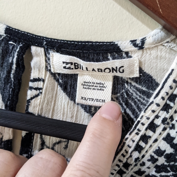 Billabong Dress - Picture 3 of 9